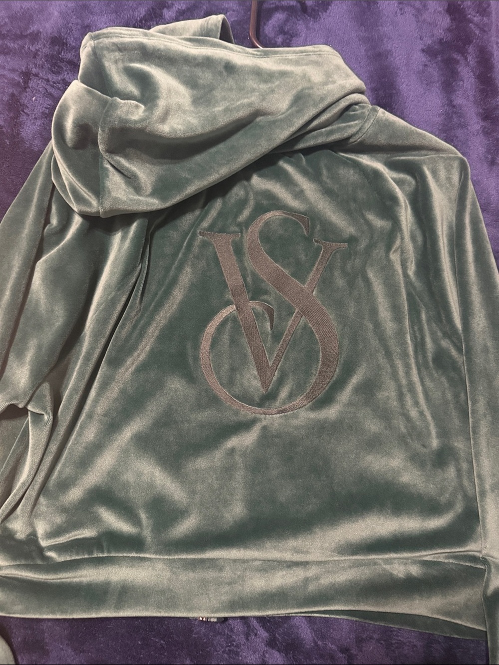 Victoria’s Secret Women’s M Velour Hooded Sweater in Deep Green Like New